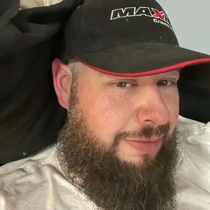 Meet your Posher, Devin